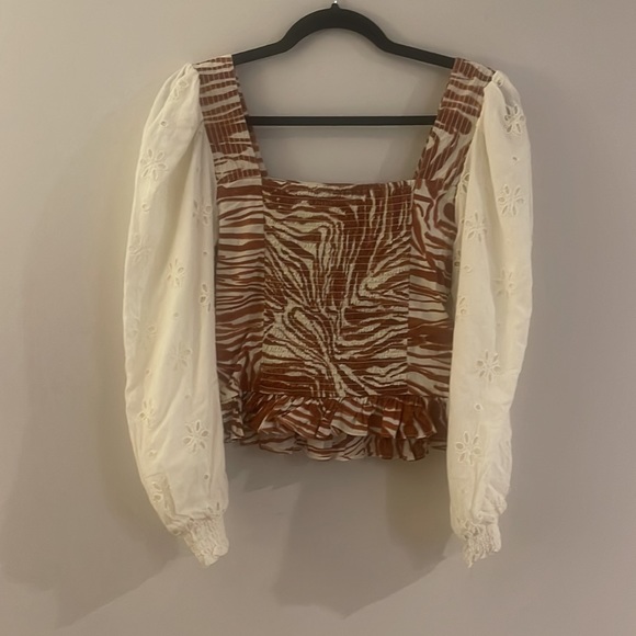 Anthropologie balloon sleeve top - Picture 2 of 3